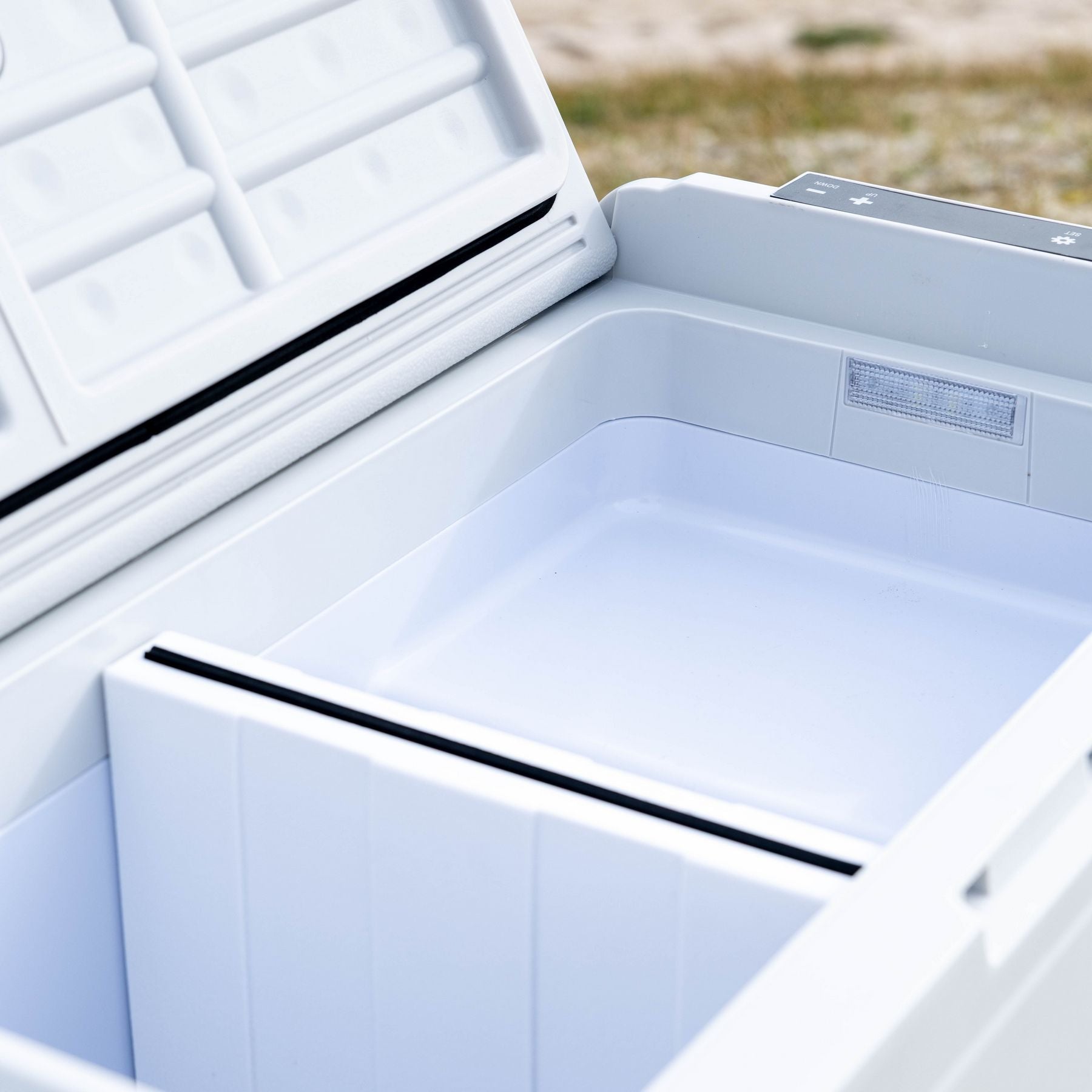 V50 Cool Freeze Box
