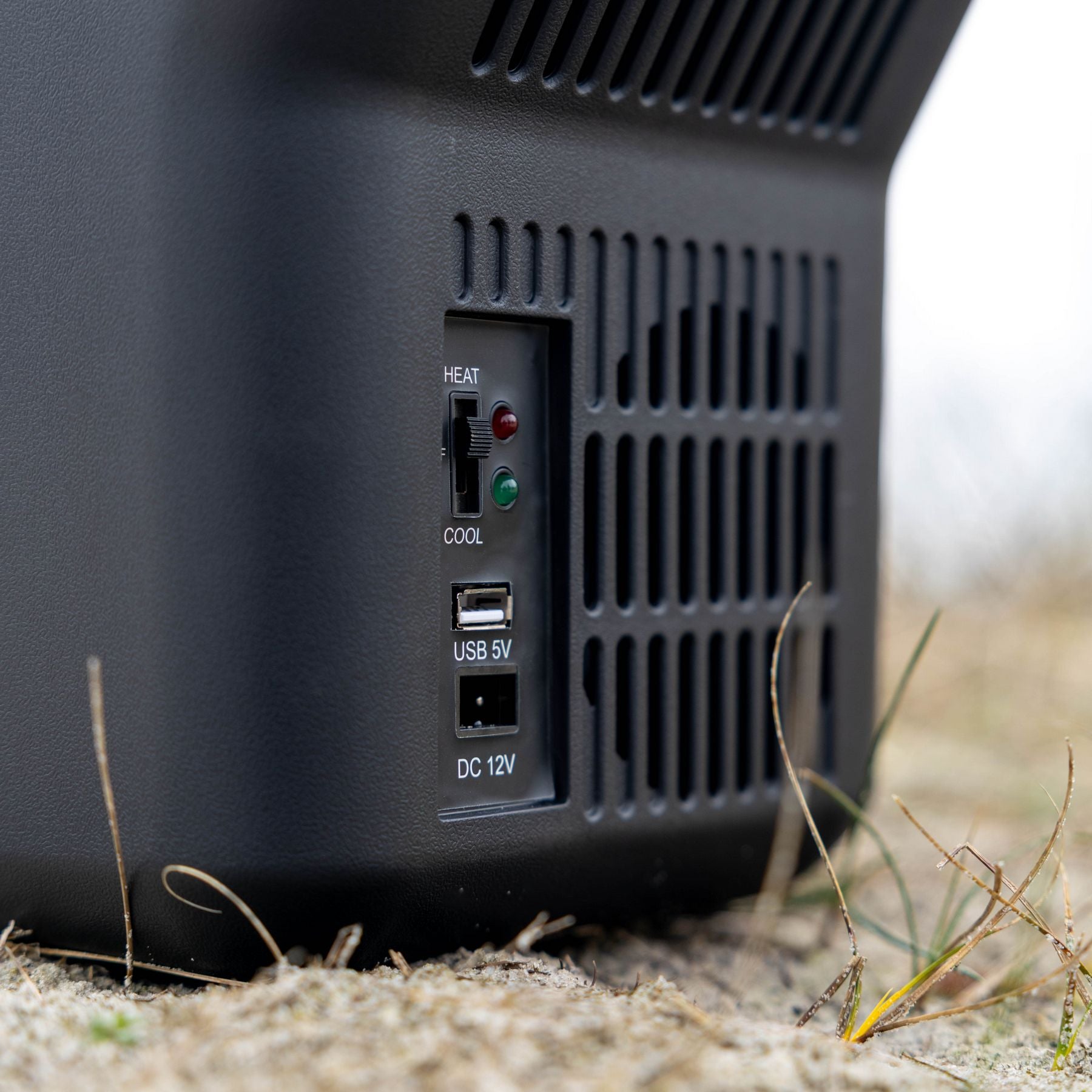 E8 Cool Box